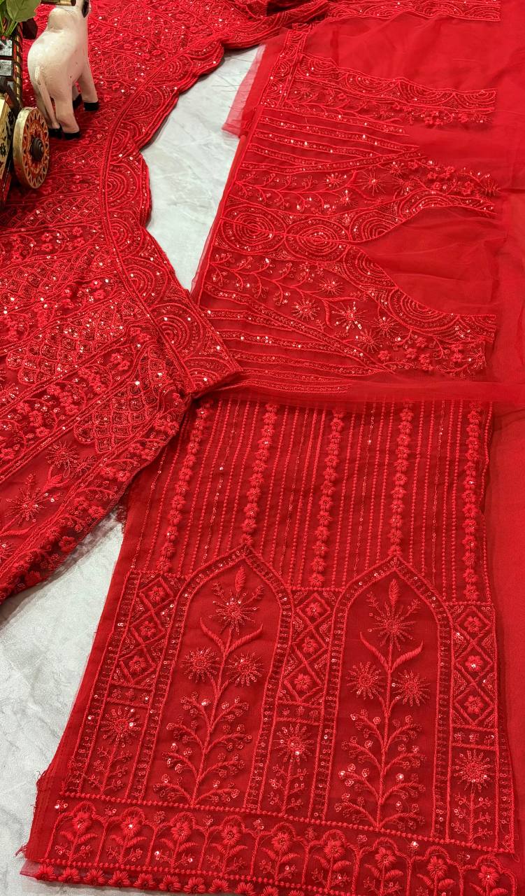 Einführung eines 4 Meter ausgestellten Coding Sequins Work Lehenga