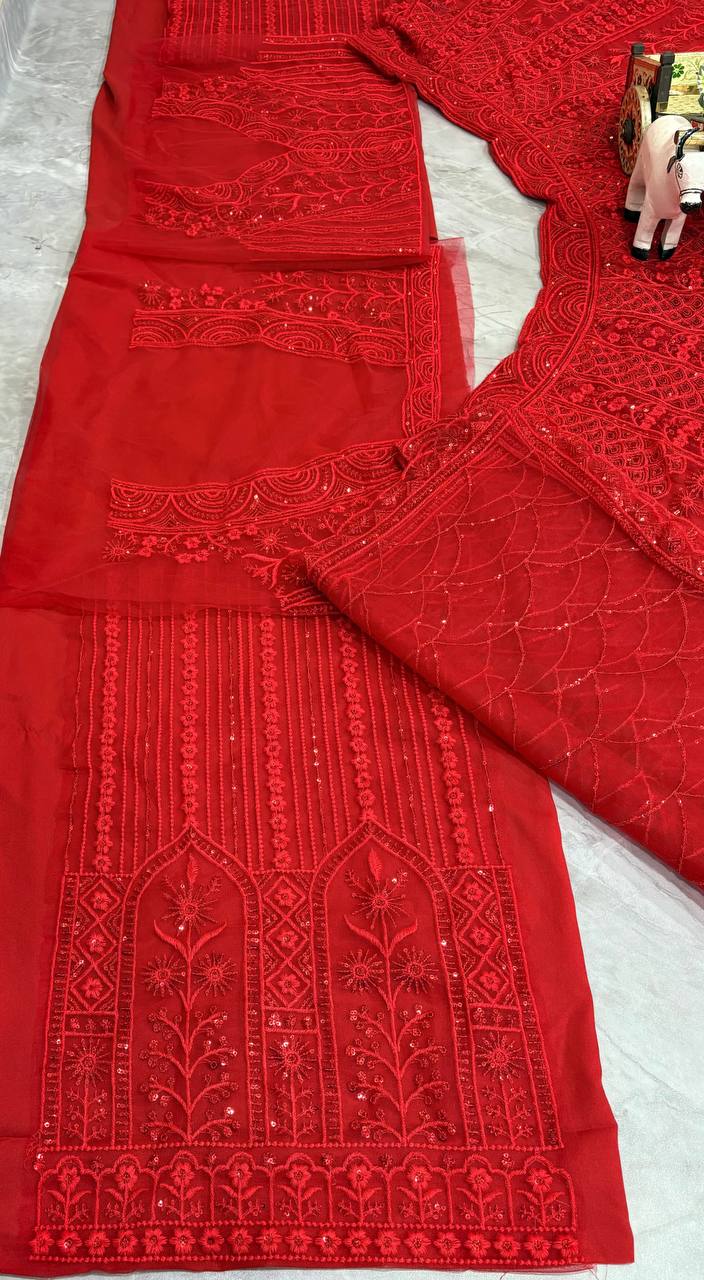 Einführung eines 4 Meter ausgestellten Coding Sequins Work Lehenga