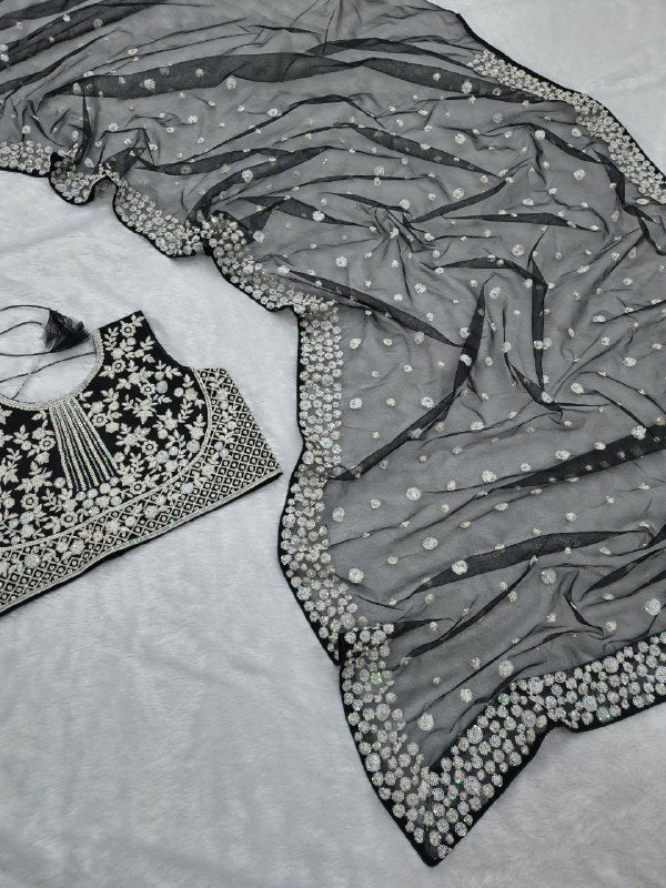 Presenting You Most Beautiful Latest Saree Collection