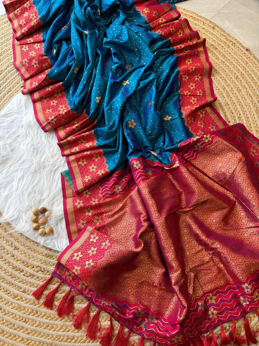 elegance with this exquisite Banarasi weaving silk saree