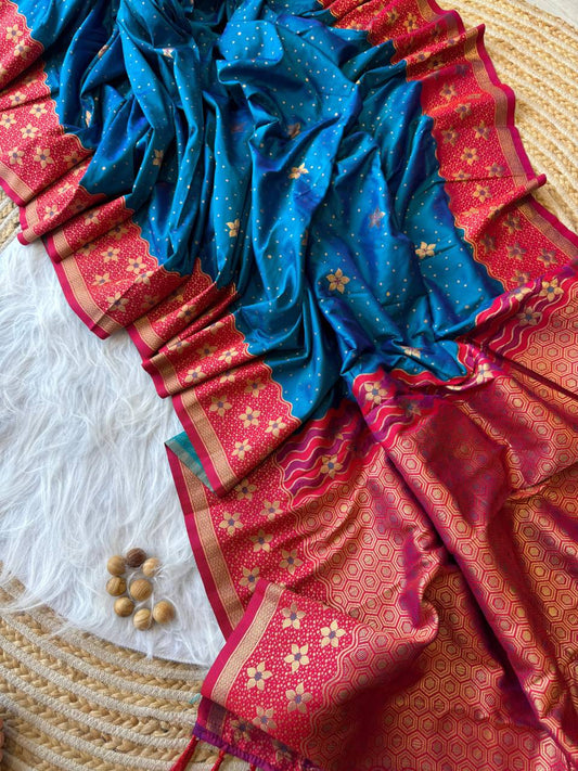 elegance with this exquisite Banarasi weaving silk saree