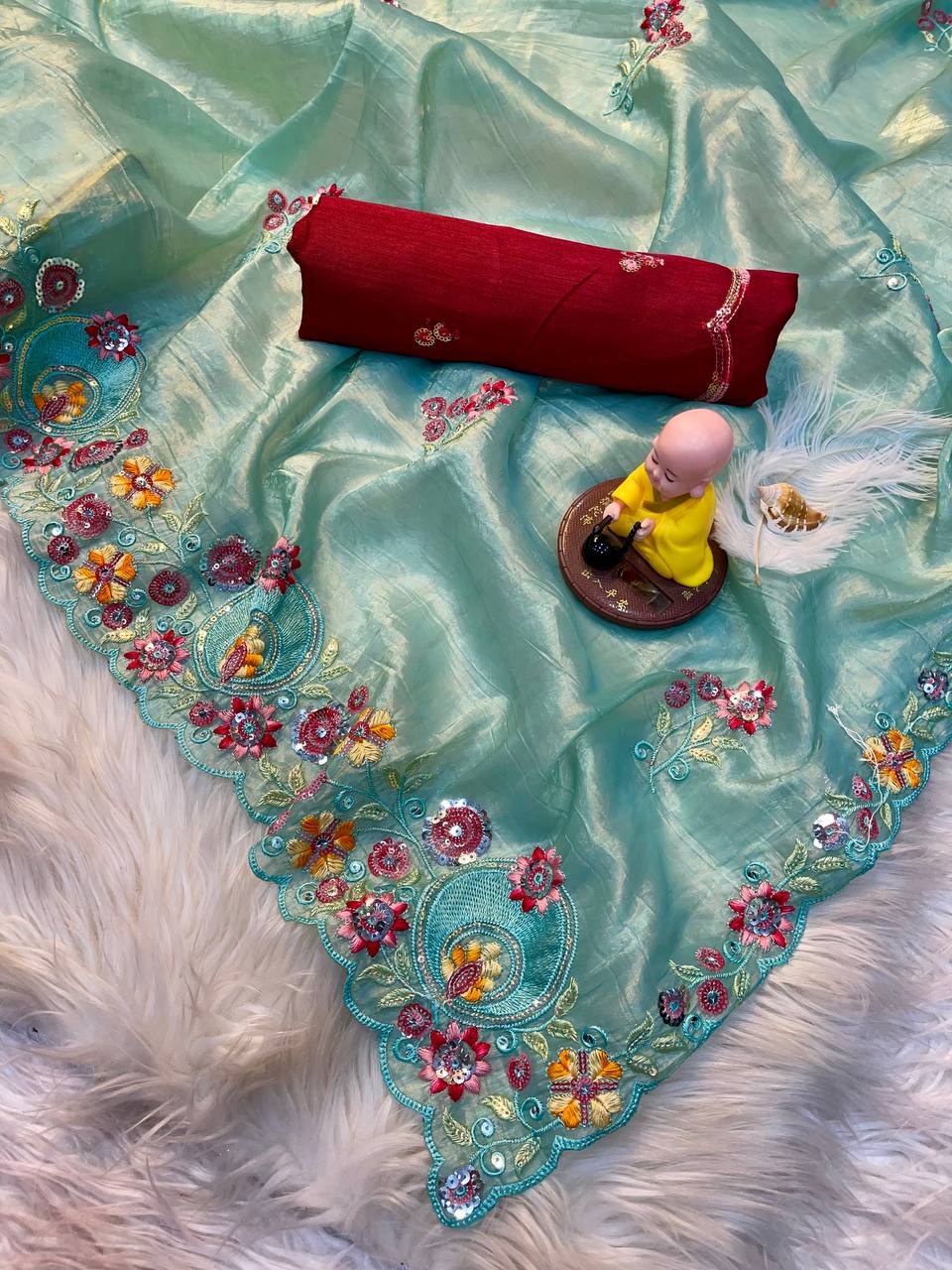 Premium Gold crush fabric with  multi thread sequins saree