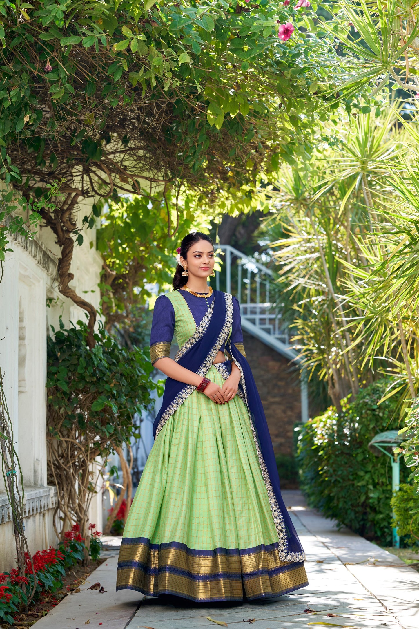 Zari Chex With Zari Weaving Work Lehenga