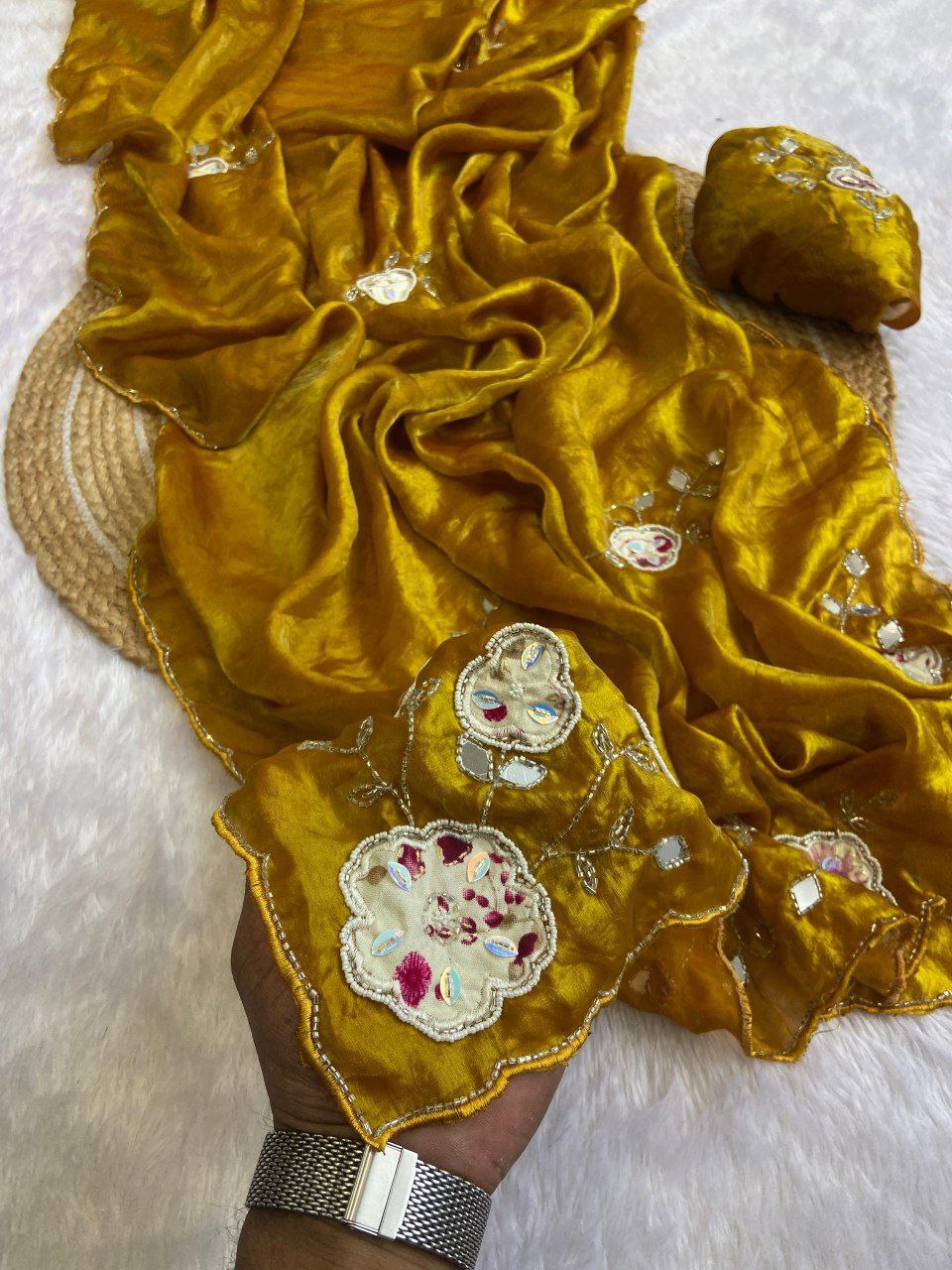 Beautiful fandy satin fabric saree