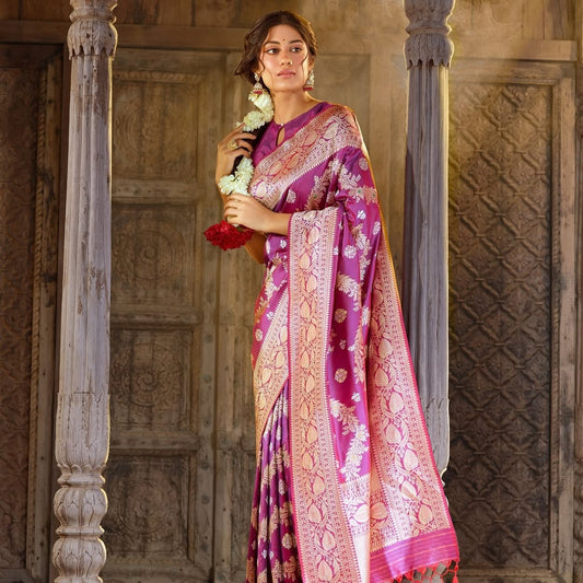 This beautiful saree is elegantly decorated with gorgeous Solid Jacquard weave
