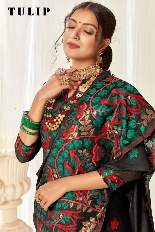 Je recherche quelqu'un pour ce magnifique sari de la même couleur