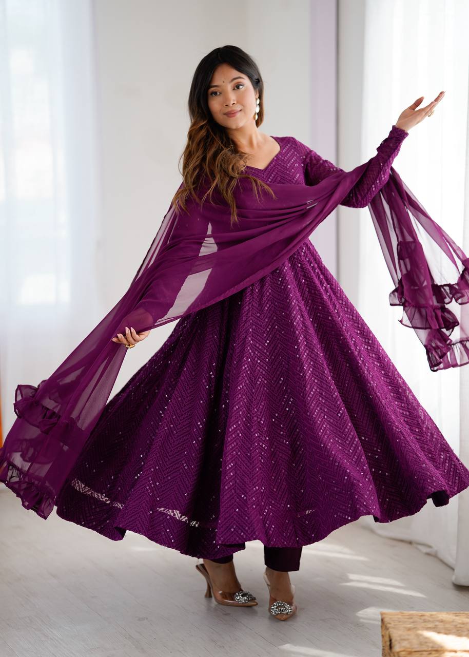 FULLY FLAIR KALI PATTERN AND CANVAS PATTA WITH DUPPTA SET PENT READY TO WEAR