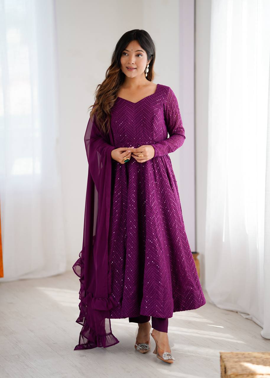 FULLY FLAIR KALI PATTERN AND CANVAS PATTA WITH DUPPTA SET PENT READY TO WEAR