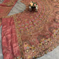 Sehen Sie umwerfend aus in diesem wunderschönen cremefarbenen Lehenga-Set