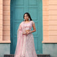 Wir präsentieren Ihnen die schönste und angesagteste Lehenga-Kollektion mit unserem echten Model-Shooting