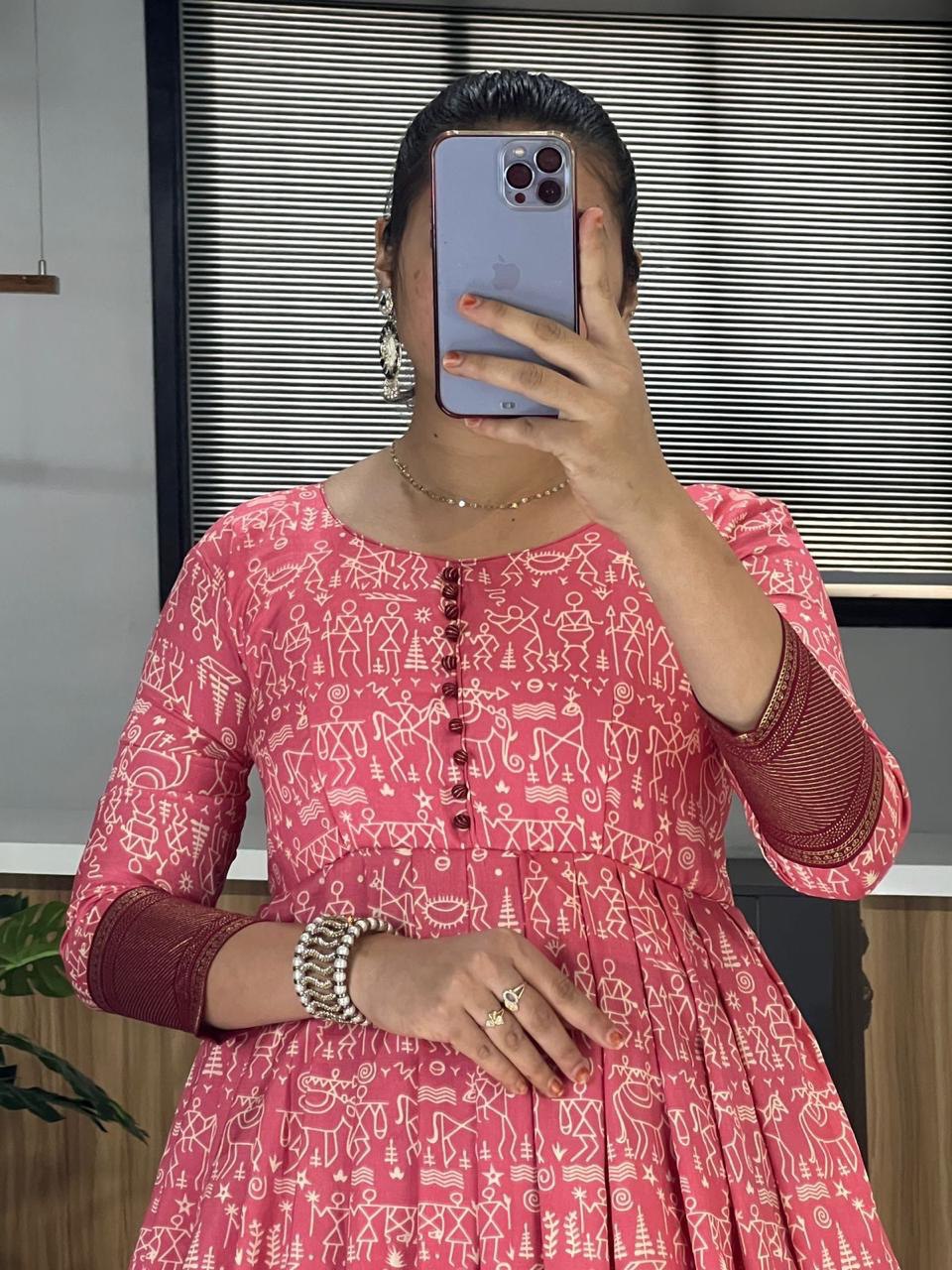 Nouvelle robe de soirée de créateur avec broderies lourdes