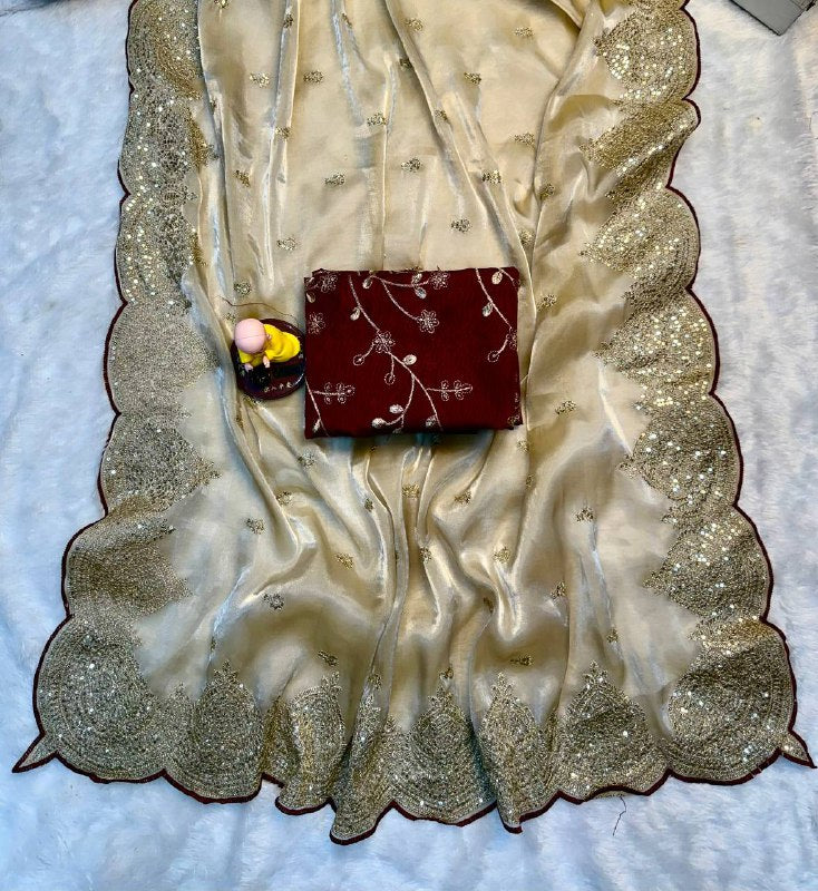 Heavy silk fabric saree