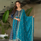 Kleid aus Georgette-Imitat mit üppiger Paillettenstickerei