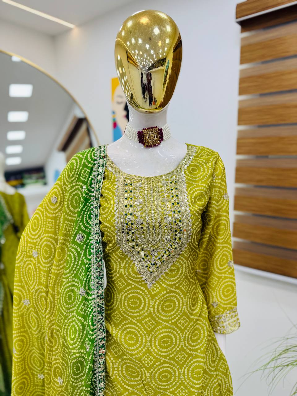 VÊTEMENTS DE COURSE TENDANCE HAUT EN FAUSSE GEORGETTE BRODERIE EN FIL DE COTON