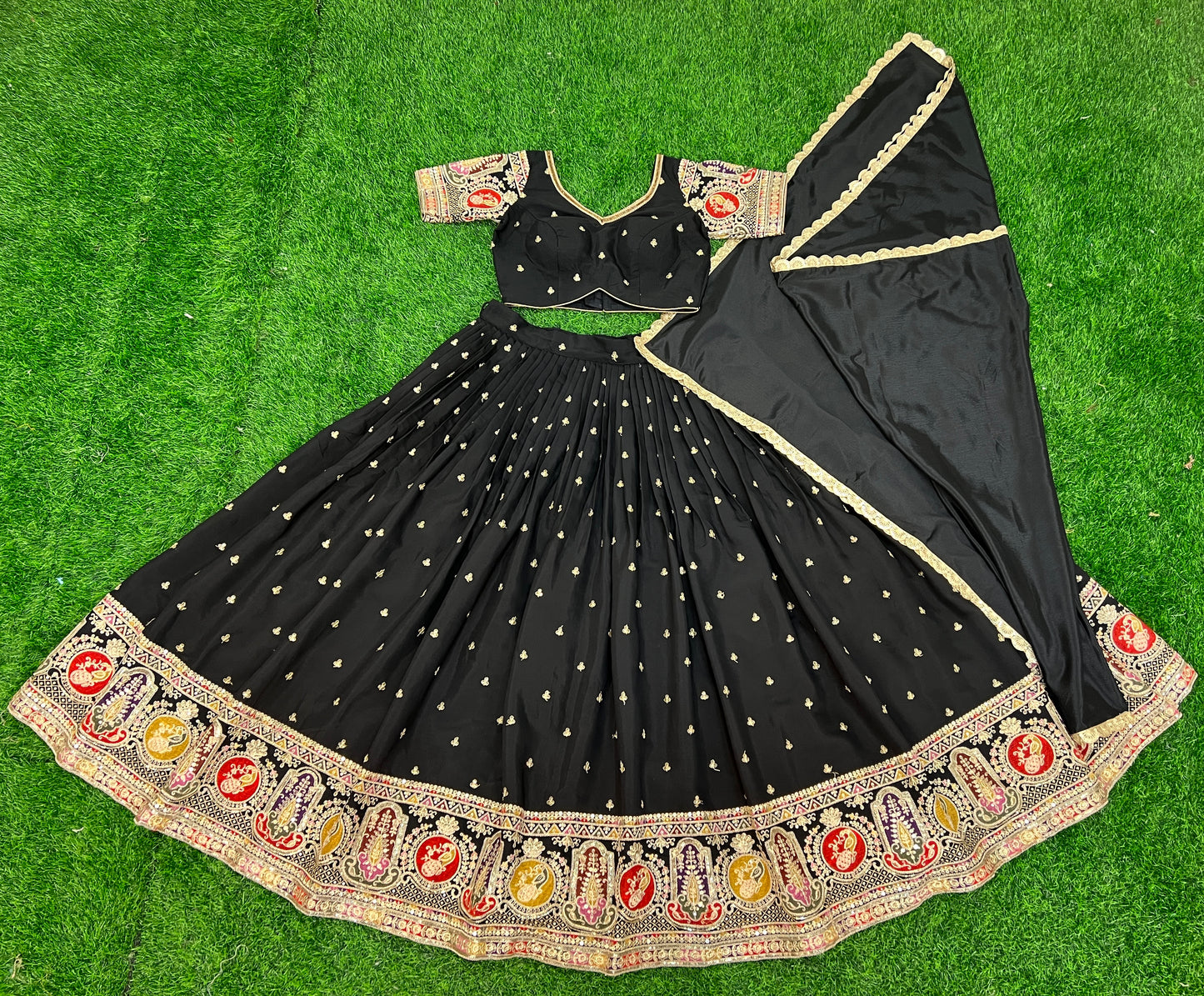 Damaniya Lehenga Choli (Full Stitched)