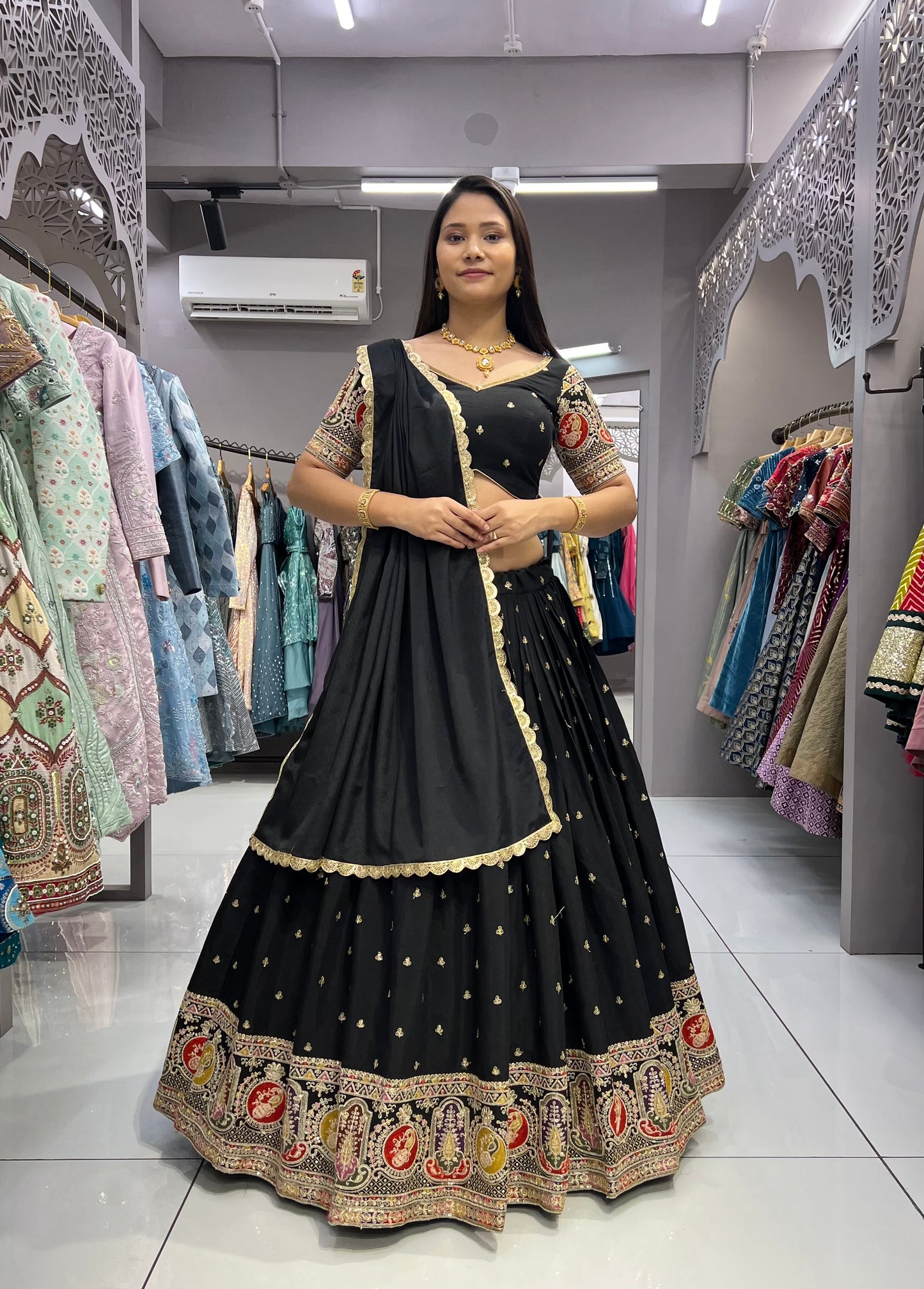 Damaniya Lehenga Choli (Full Stitched)