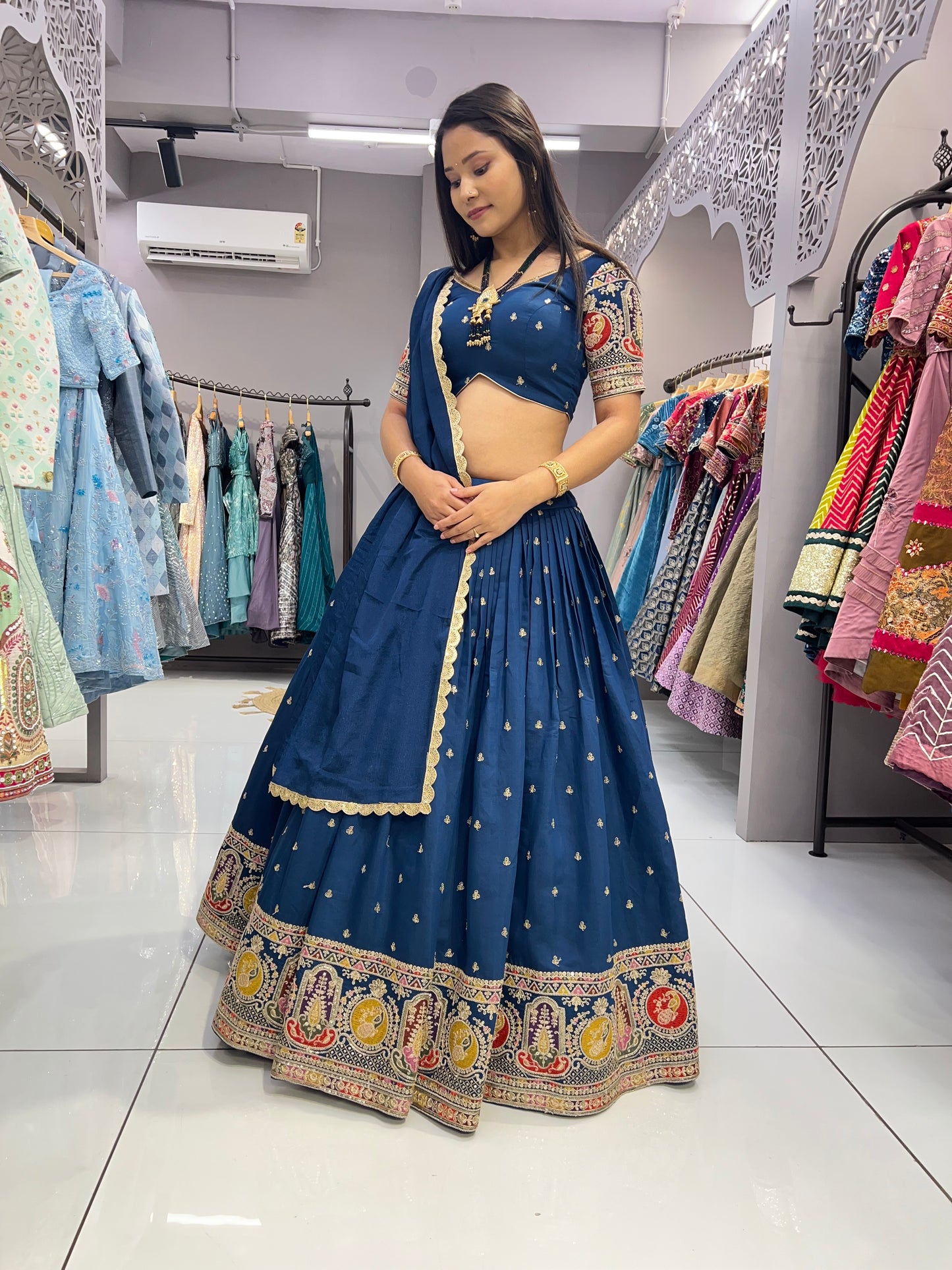 Damaniya Lehenga Choli (Full Stitched)