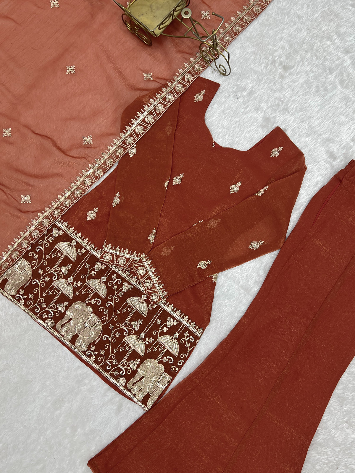 PREMIUM-FERTIGANZUG-SET AUS ANARKALI