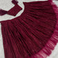 CHOLI LEHENGA BRODÉ EN VELOURS DE SÉQUENCE DE CORDON DE STYLE NEW BEUTIQUE