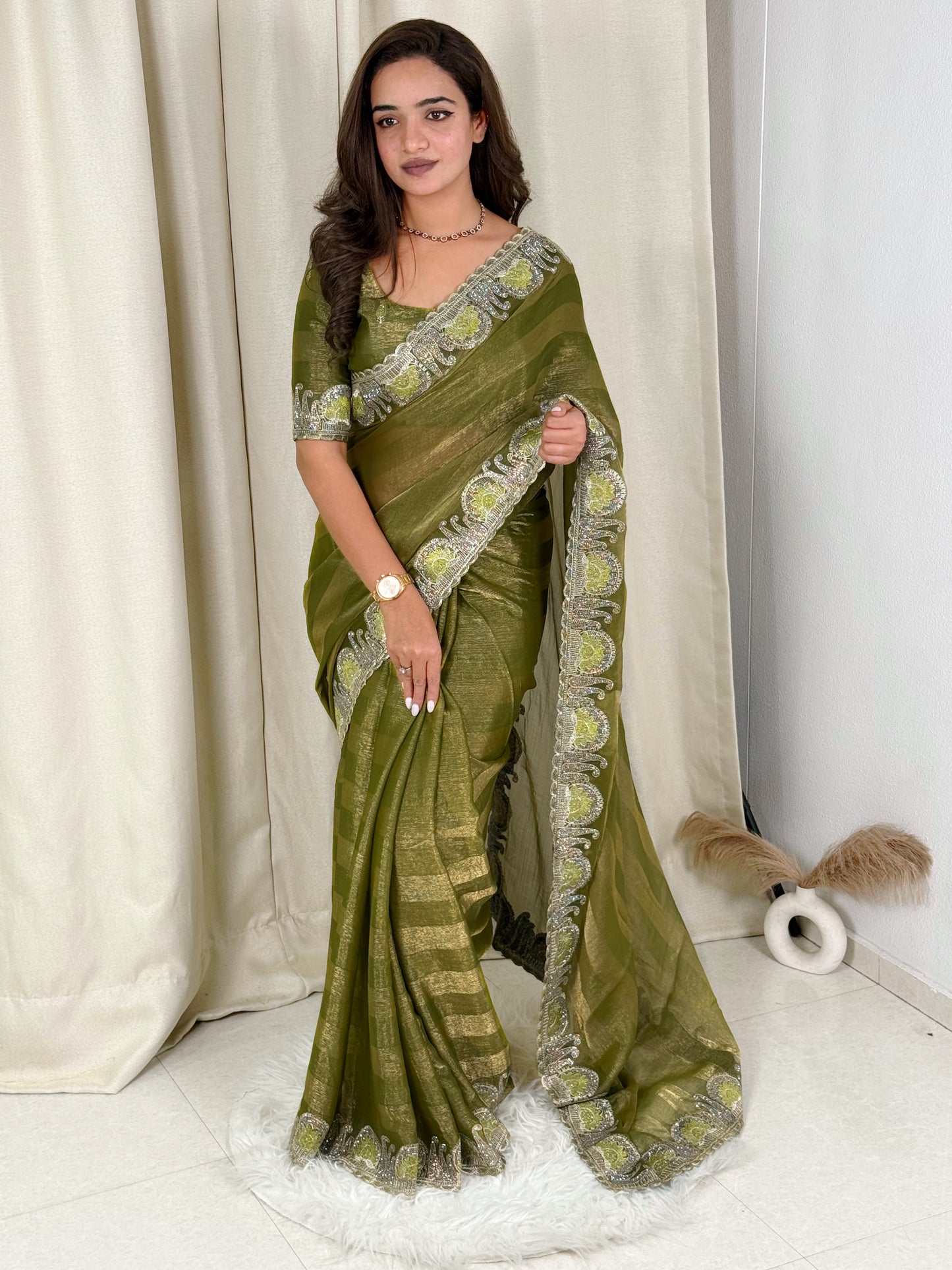 fandy chiffon saree adorned with intricate zari embroidered saree