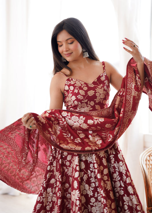 FANCY BANARASI JACKQUARD DOLA SILK FABRIC SUIT