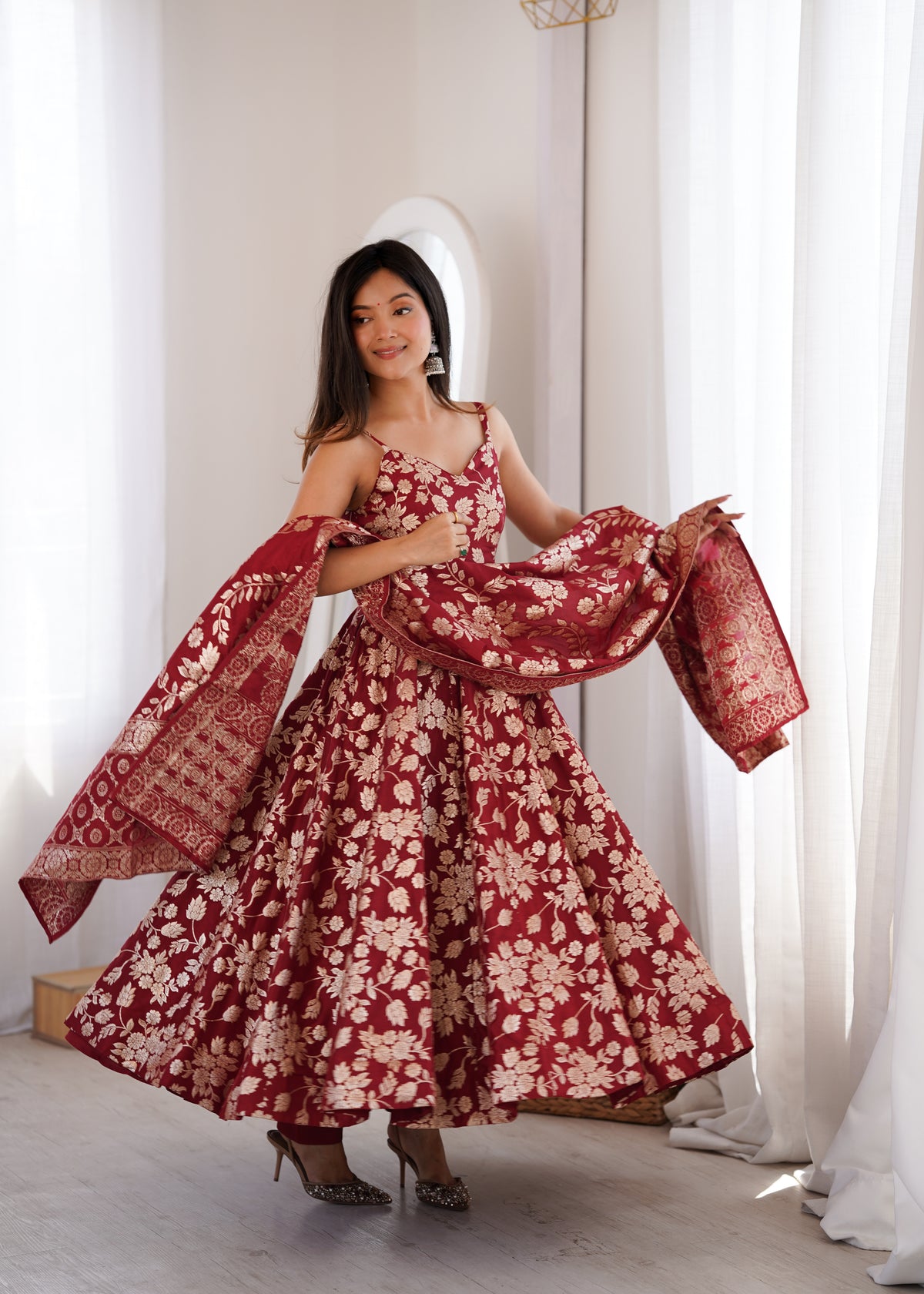 PREMIUM-FERTIGANZUG-SET AUS ANARKALI