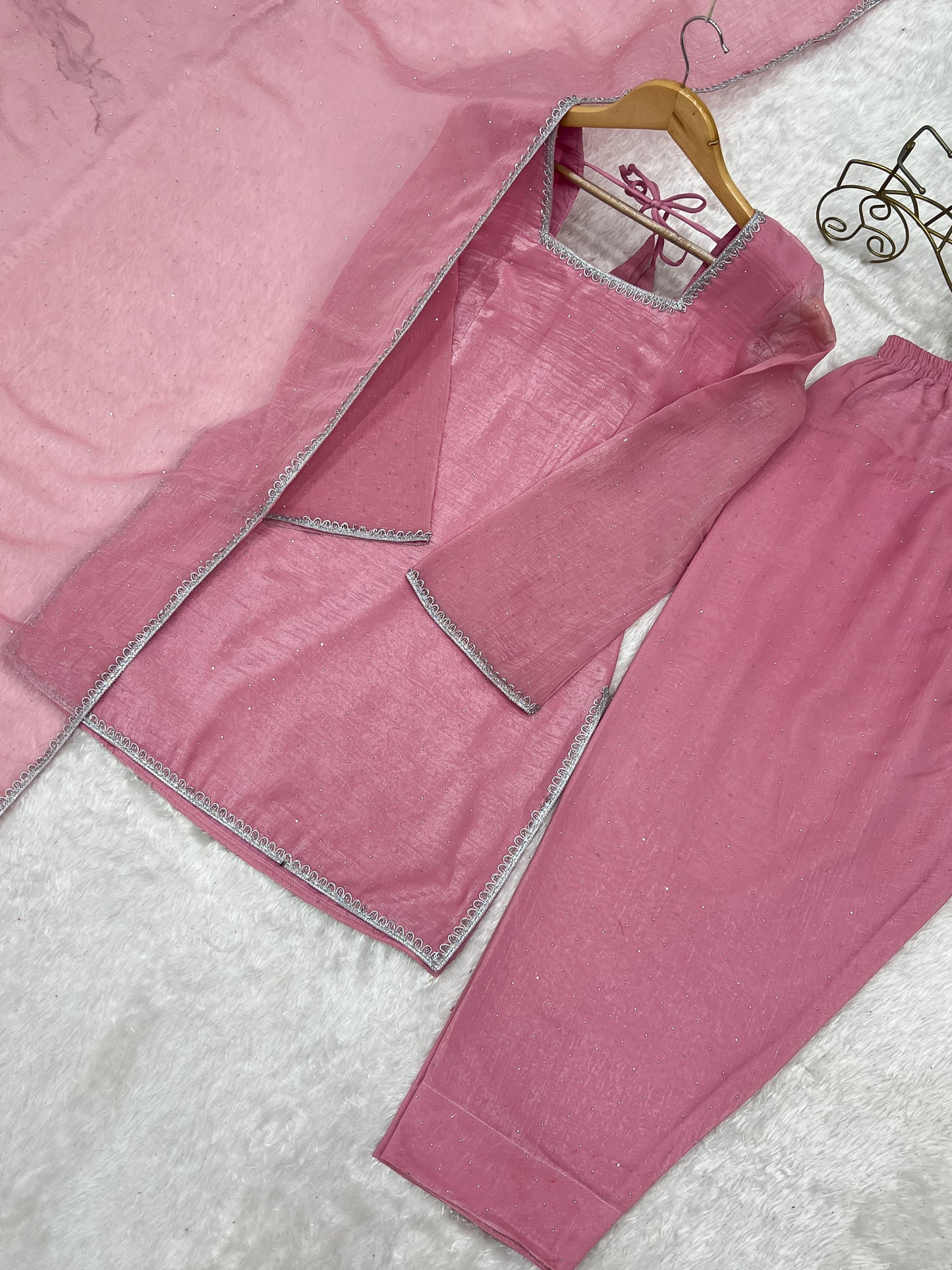 PRESENTING NEW EID SPECIAL FARSHI SALWAR SUIT