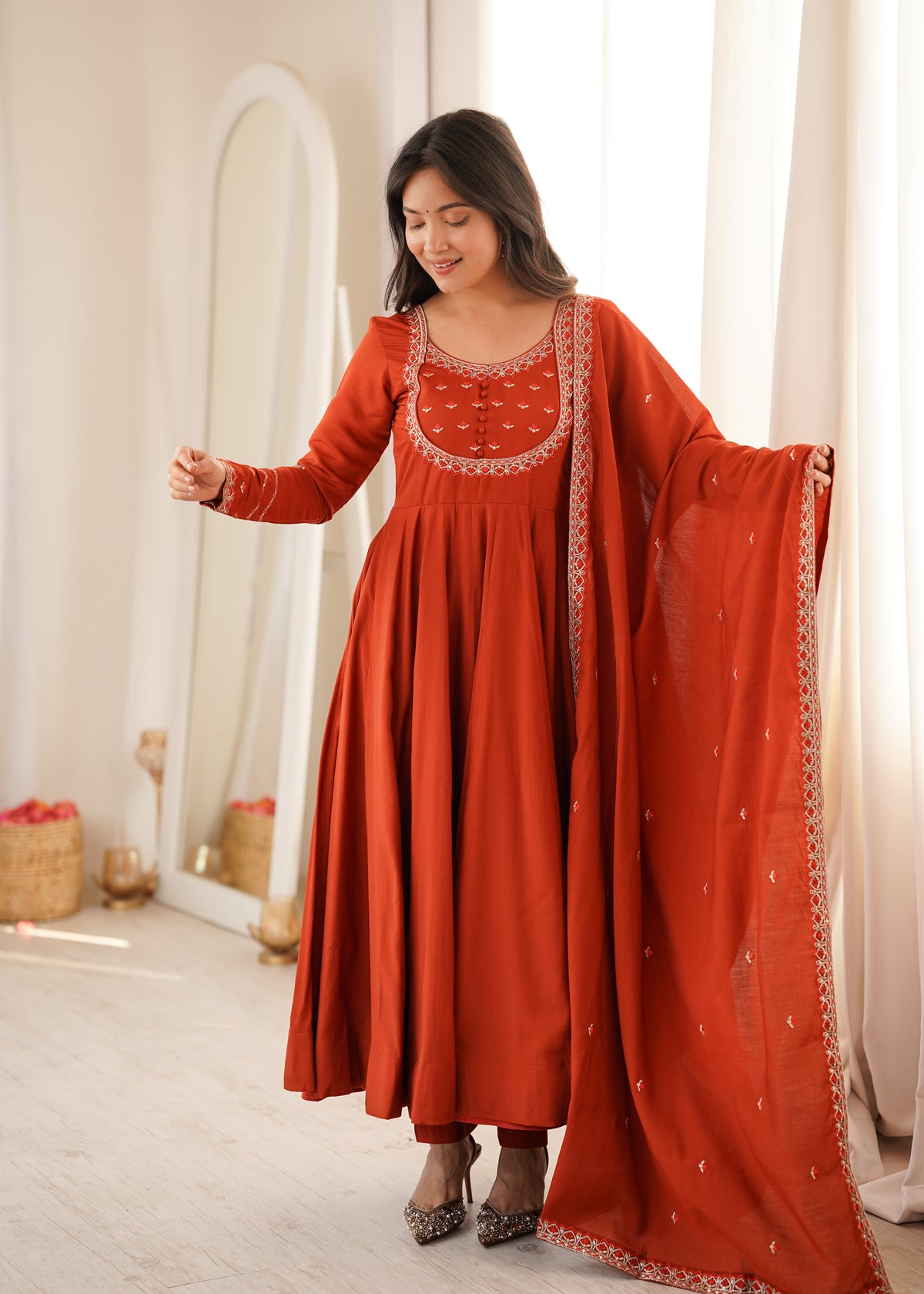 PREMIUM-FERTIGANZUG-SET AUS ANARKALI