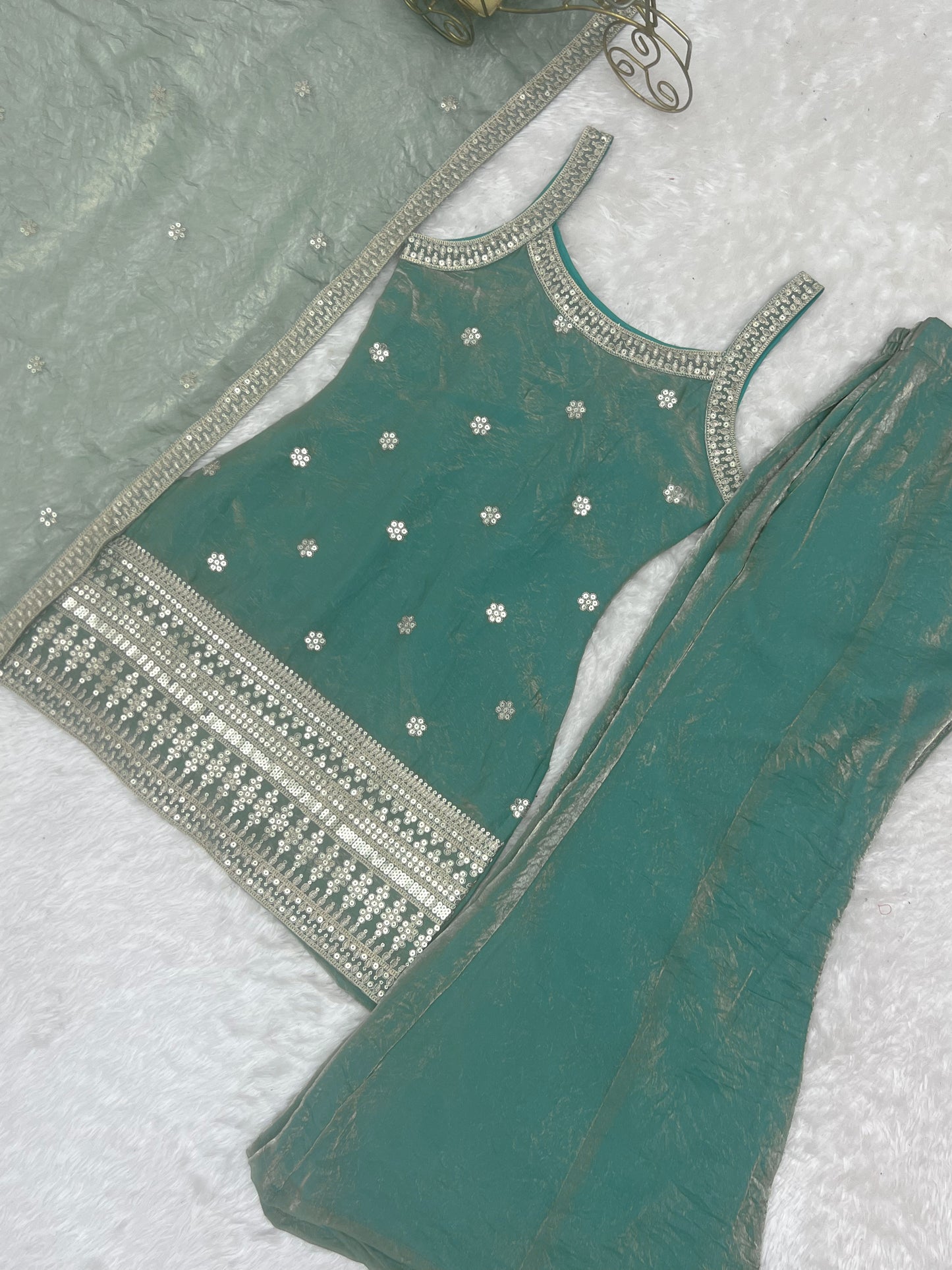 FRENDY SILK FABRIC WITH EMBROIDERY SEQUENCE DORI 3 PEACE