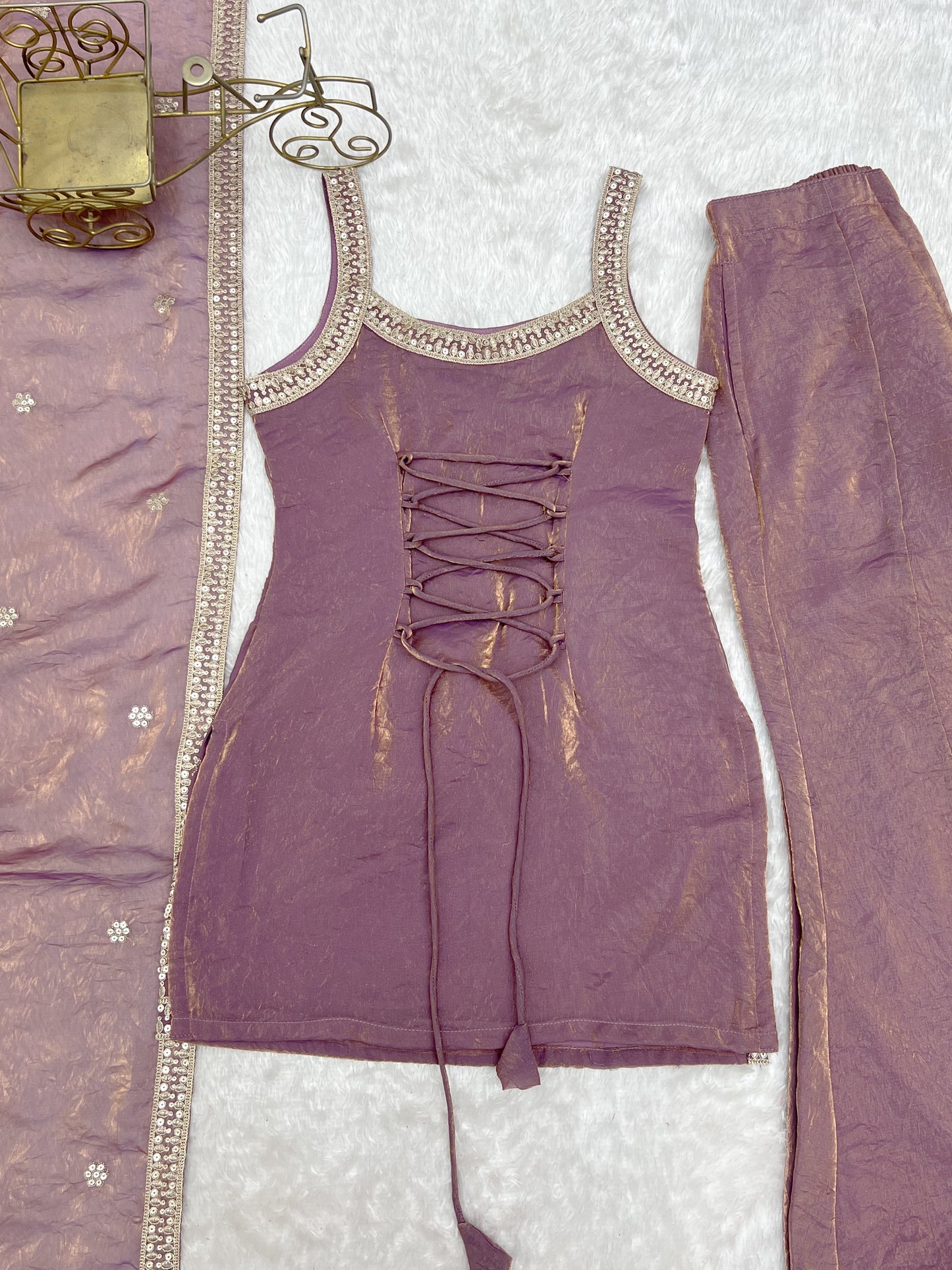 FRENDY SILK FABRIC WITH EMBROIDERY SEQUENCE DORI 3 PEACE