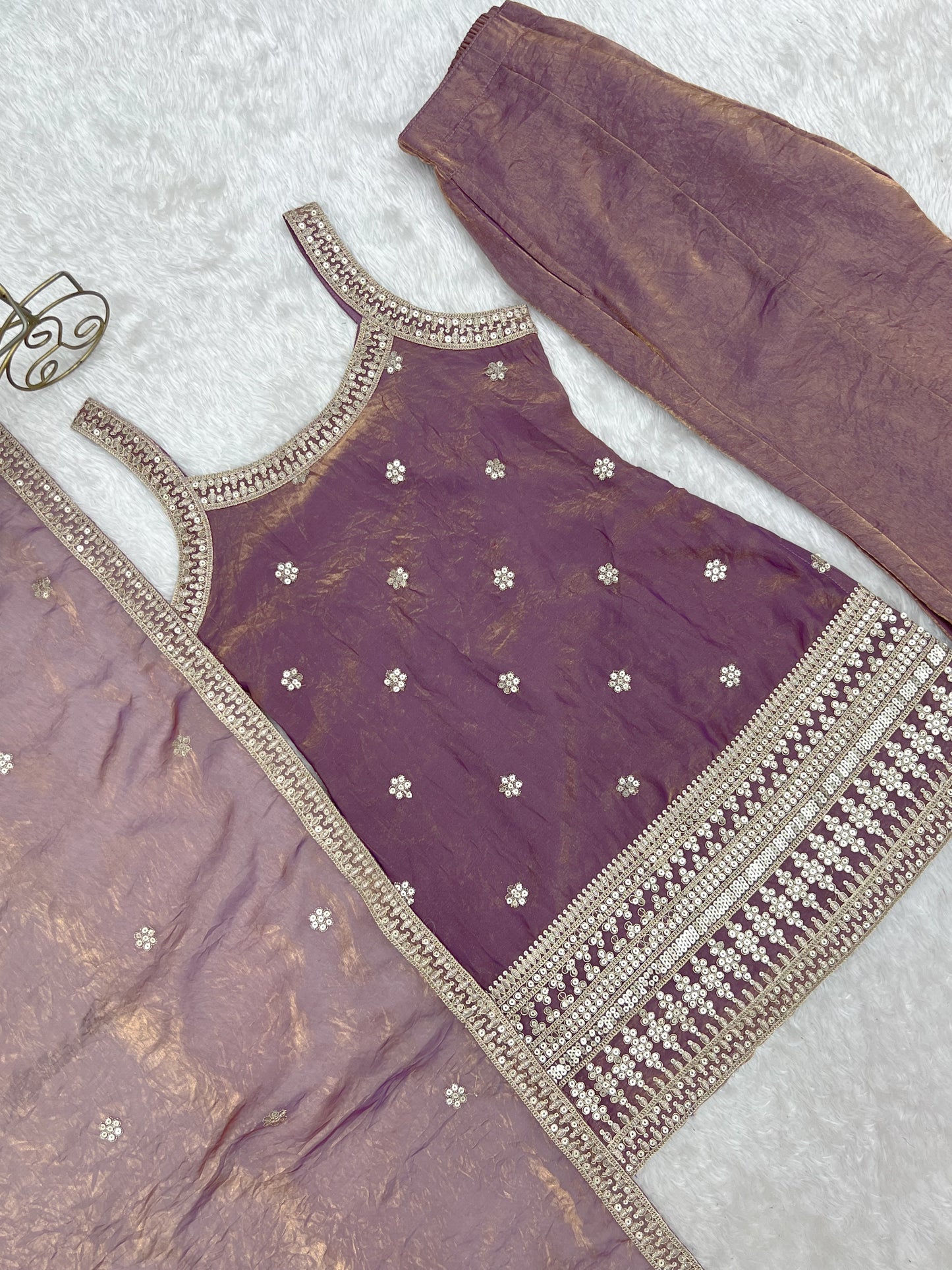 FRENDY SILK FABRIC WITH EMBROIDERY SEQUENCE DORI 3 PEACE