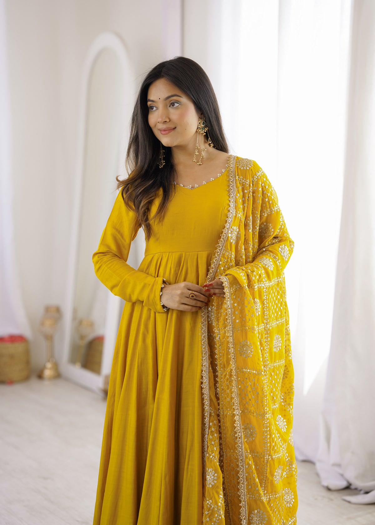 PREMIUM-FERTIGANZUG-SET AUS ANARKALI