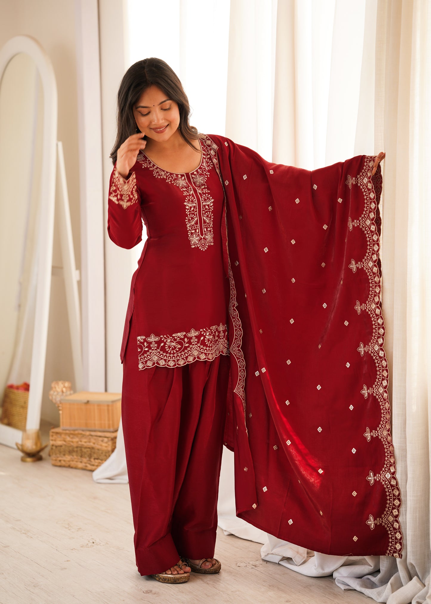 PREMIUM-FERTIGANZUG-SET AUS ANARKALI