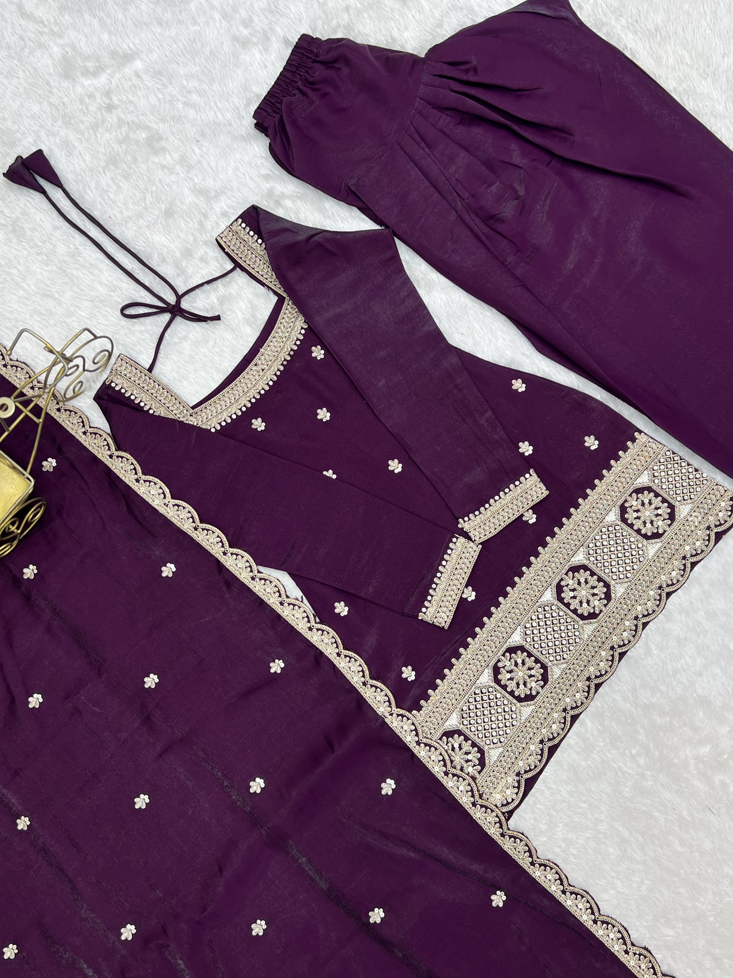 PREMIUM-FERTIGANZUG-SET AUS ANARKALI