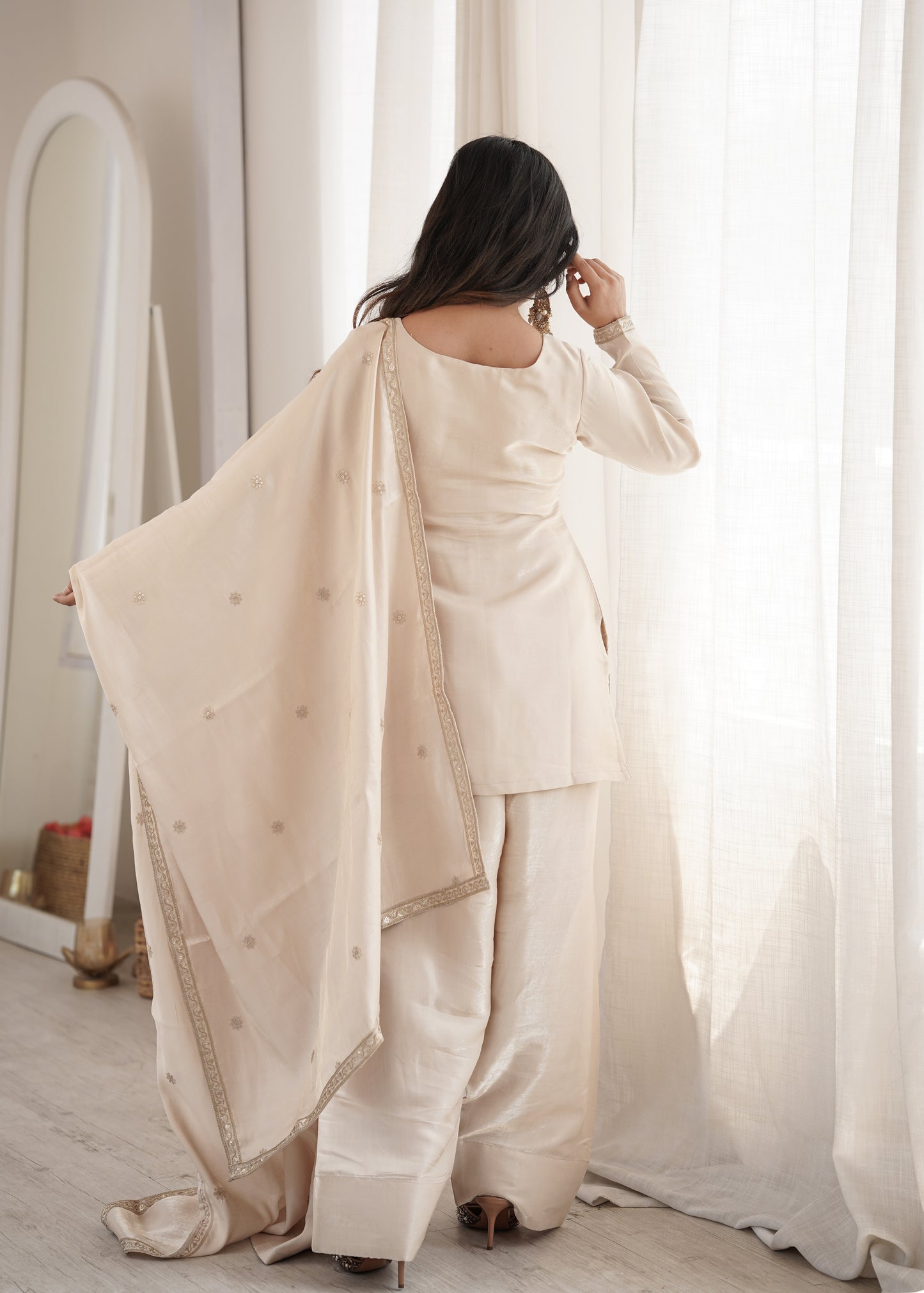 PREMIUM-FERTIGANZUG-SET AUS ANARKALI