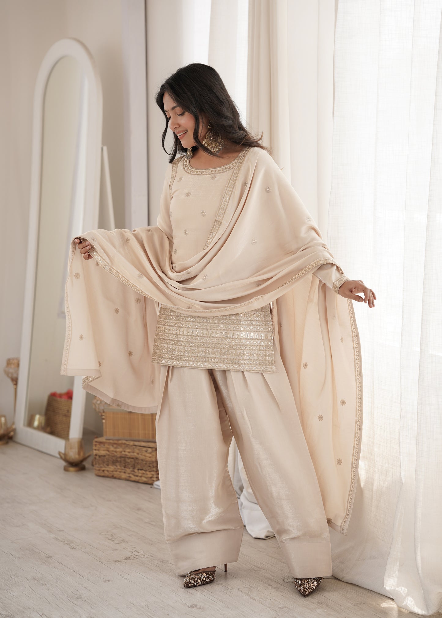 PREMIUM-FERTIGANZUG-SET AUS ANARKALI