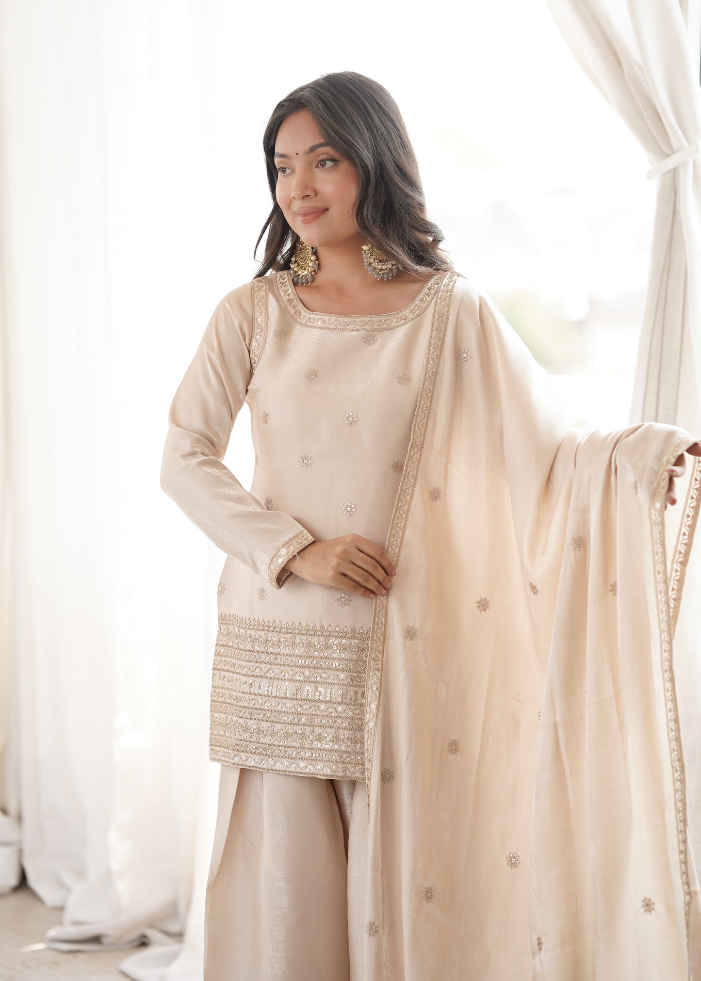 PREMIUM-FERTIGANZUG-SET AUS ANARKALI