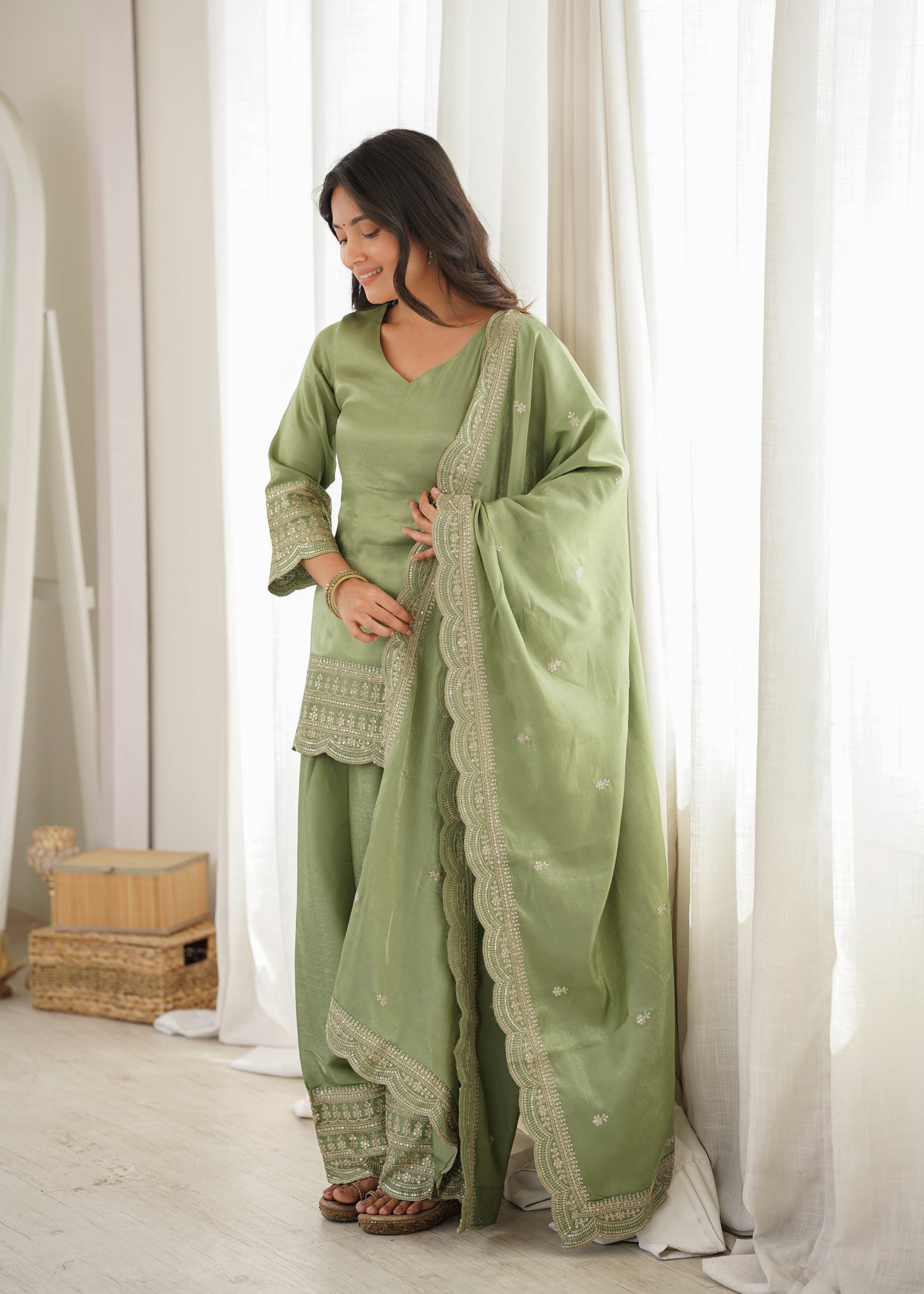 GLASS ROMAN SILK FABRIC WITH EMBROIDERY SEQUENCE 3 PEACE