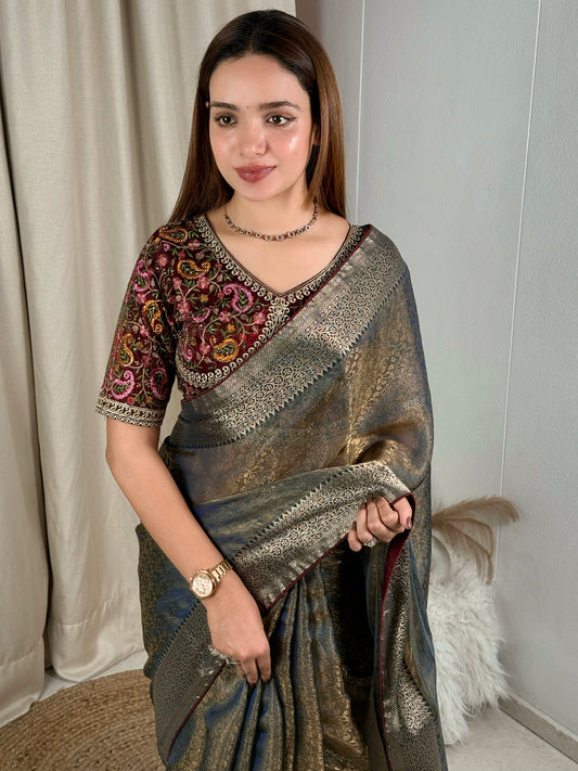 Fandy Silk zari weaving jacquard in full saree pallu and border