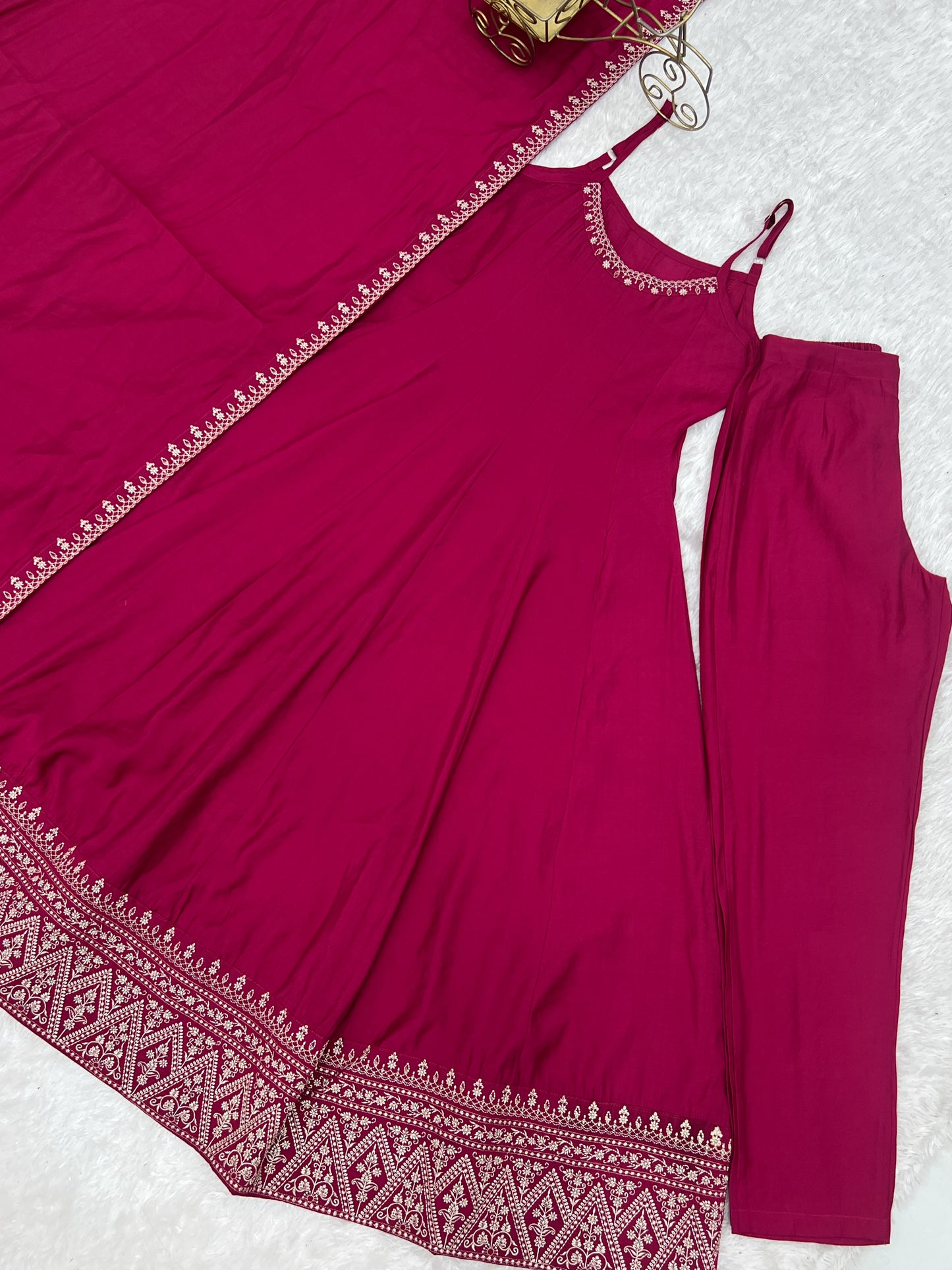 PREMIUM QUALITY HEAVY PURE ROMANSILK CHANDERI FABRIC 3 PEACE