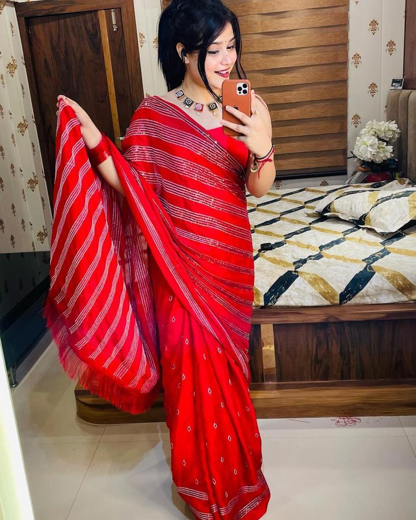 RED COLOUR  COTTON THREAD AND SEQUNCE SAREE