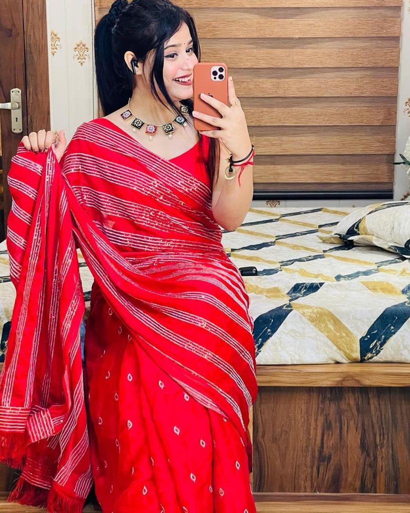 RED COLOUR  COTTON THREAD AND SEQUNCE SAREE