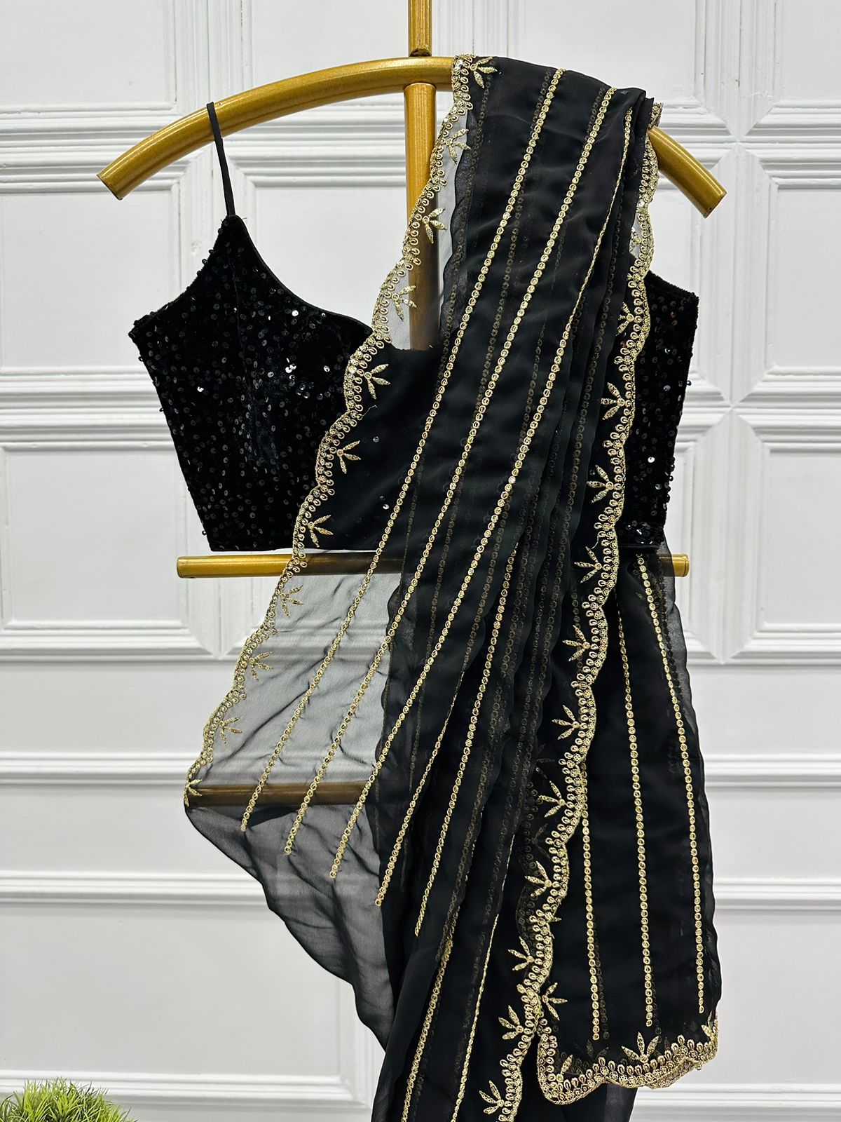 BOLLYWOOD STYLE  BLACK COLOUR SEQUNCE SAREE