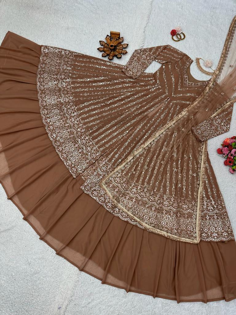 ATTRACTIVE TOP LEHENGA WITH DUPATTA