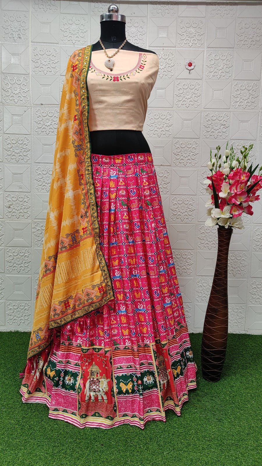 New Lounching Digital Print Muslin Cotton Lehenga Choli