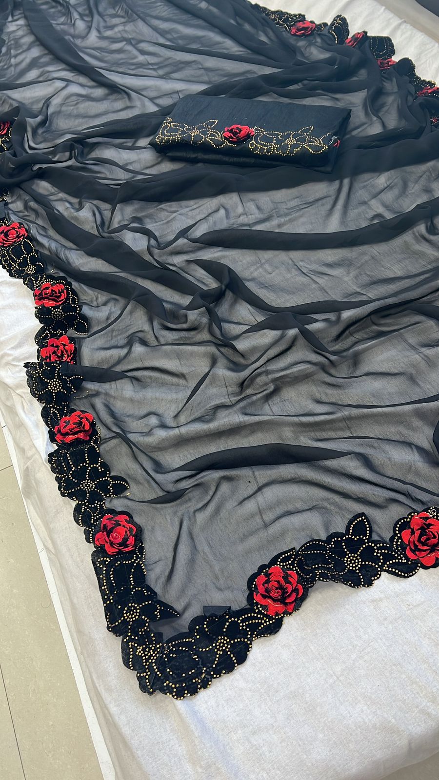 Beautiful  Black Colour a Designer Swarovski Flower Saree