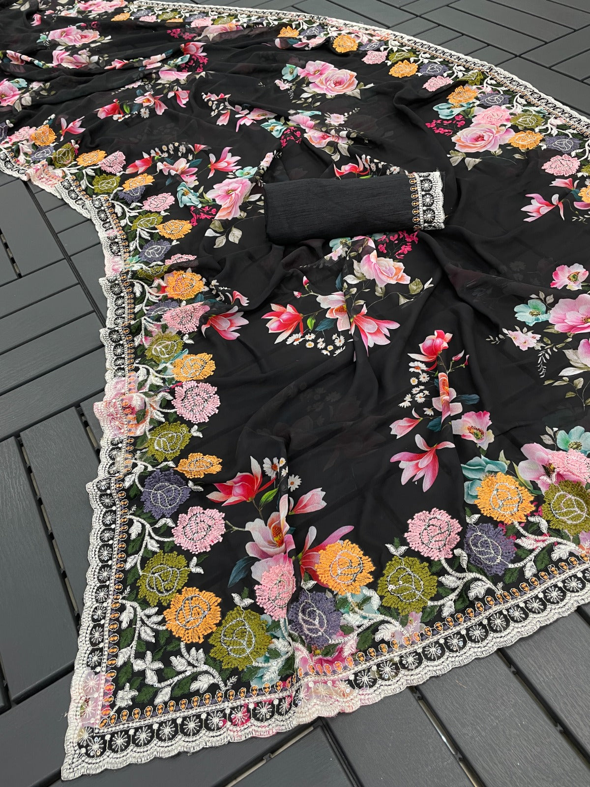 BLACK  COLOUR FOUX GEOGETTE FABRIC DIGITAL PRINT WITH THREAD WORK SAREE