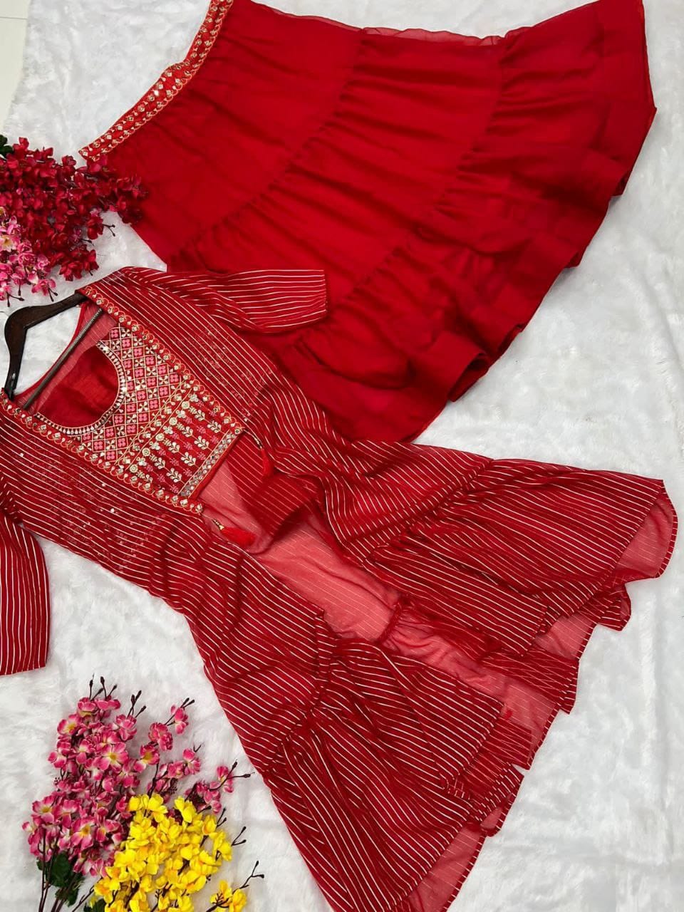 TRENDING  LEHENGA CHOLI WITH KOTI