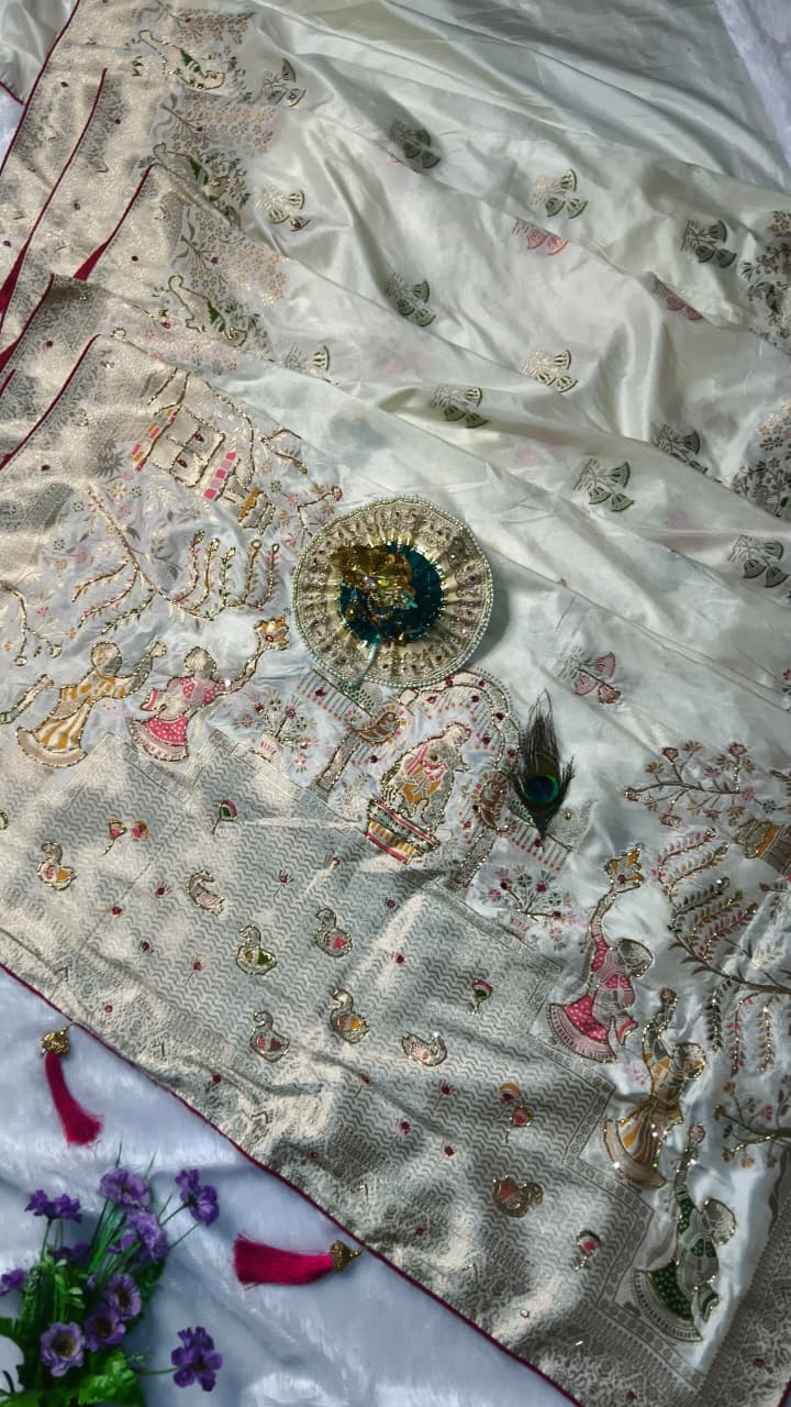 Premium Pashmina Silk Saree with Gopi Krishna Fancy Artwork