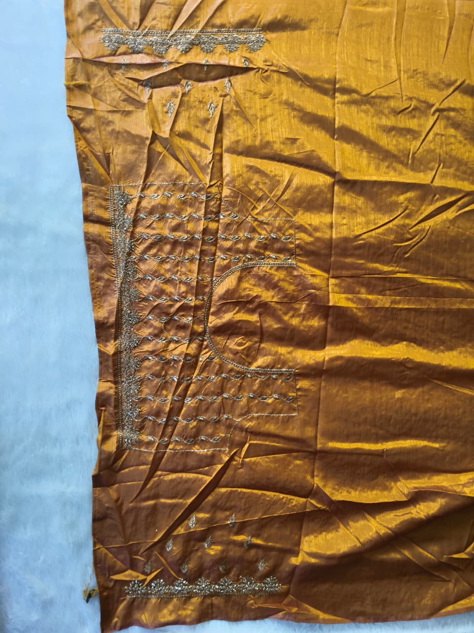 Luxurious GMY Silk Two-Tone Saree